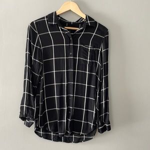 Banana Republic Boyfriend Fit shirt